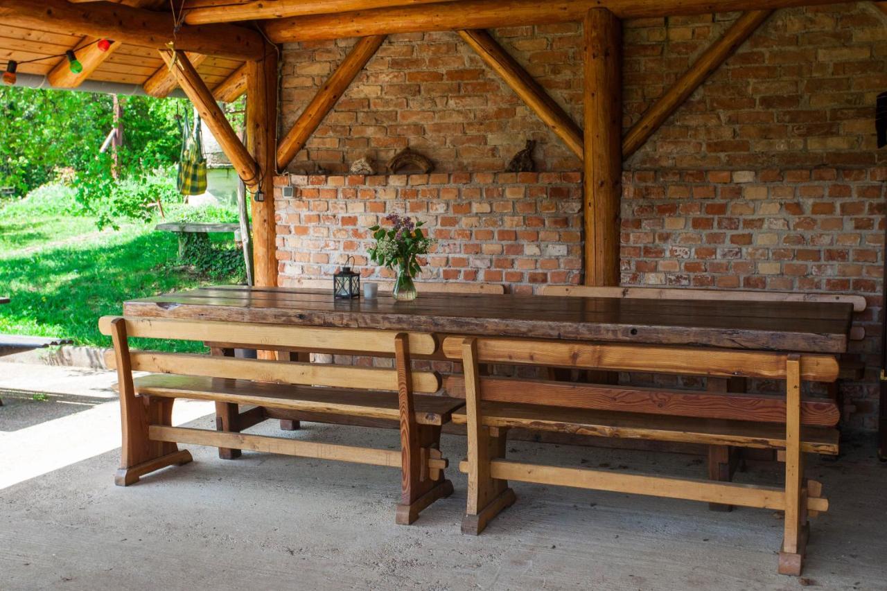 Na Okic - A Private Forest Oasis Sveti Martin pod Okicem المظهر الخارجي الصورة